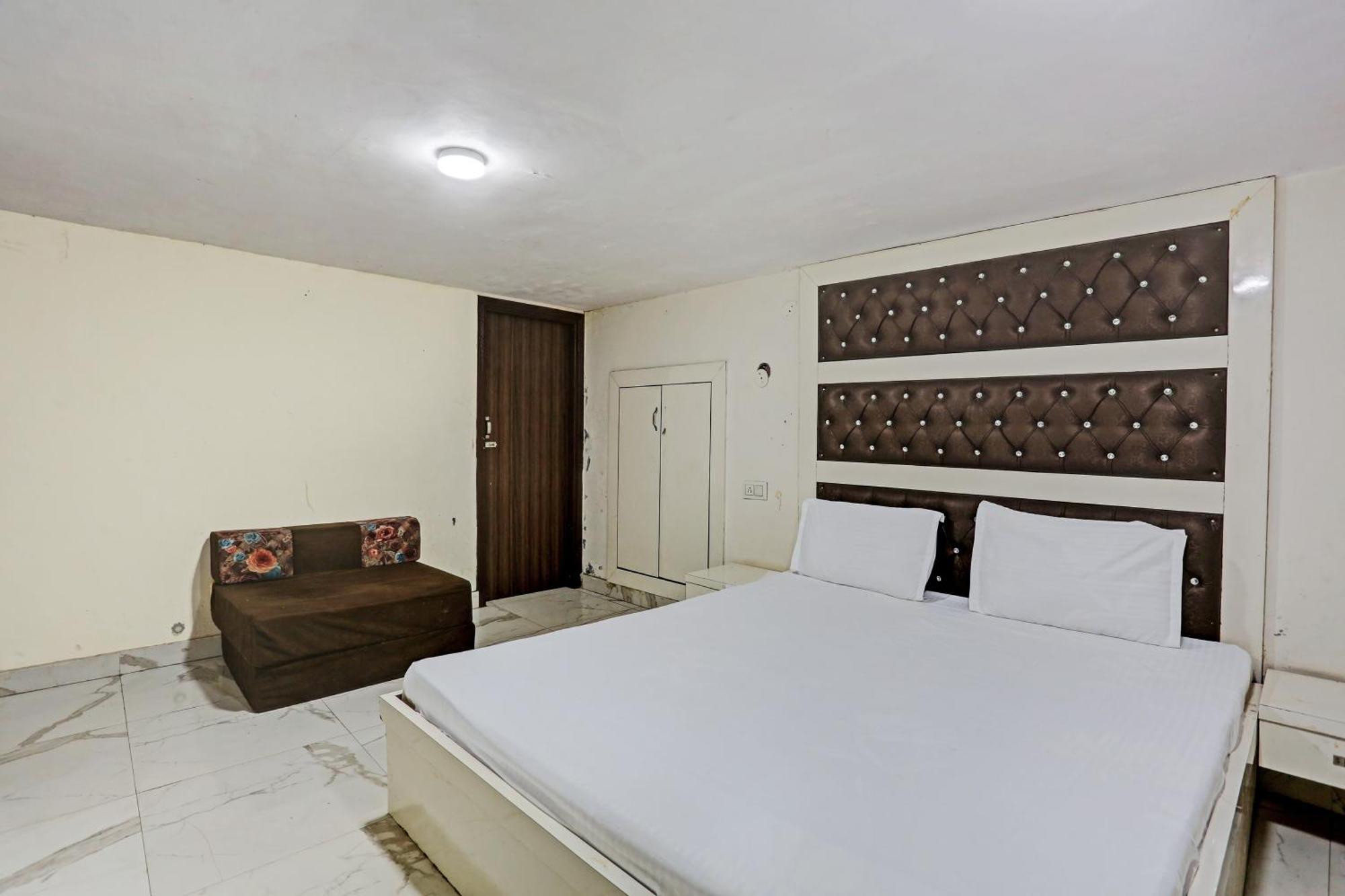 Hotel O Saffron Night Stay Amritsar Exterior foto